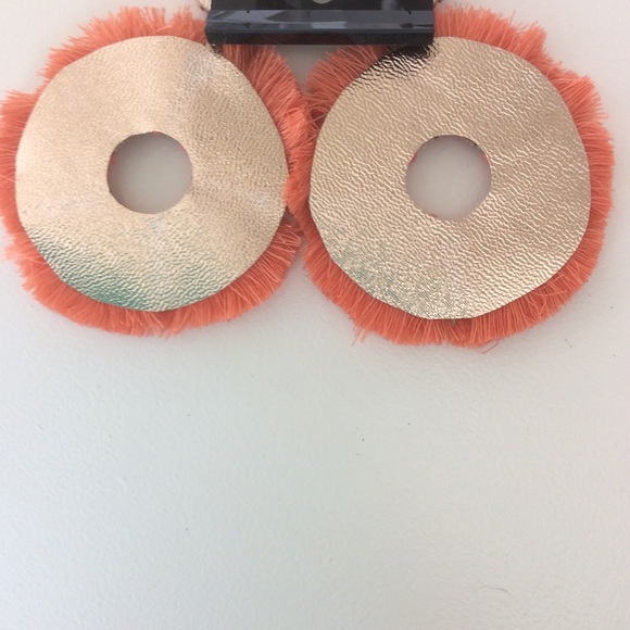 Treasure Jewels Fiesta Earrings In Orange & Pink - Picture 2 of 3